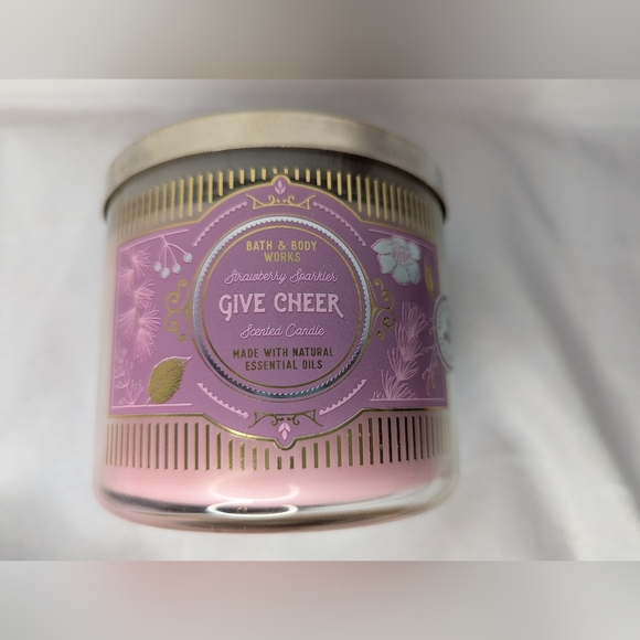 Bath & Body Works Give Cheer Strawberry Sparkler 3 Wick Candle - Picture 1 of 3